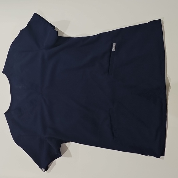 Figs Casma Three-Pocket Scrub Top Navy Blue Size XS - Picture 2 of 6